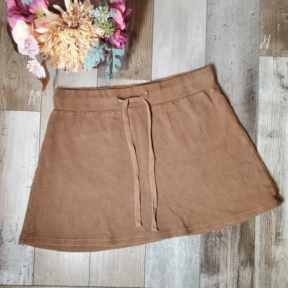 Brandy Melville 100% Cotton Brown Waffle Knit Women's Skirt Size Medium EUC